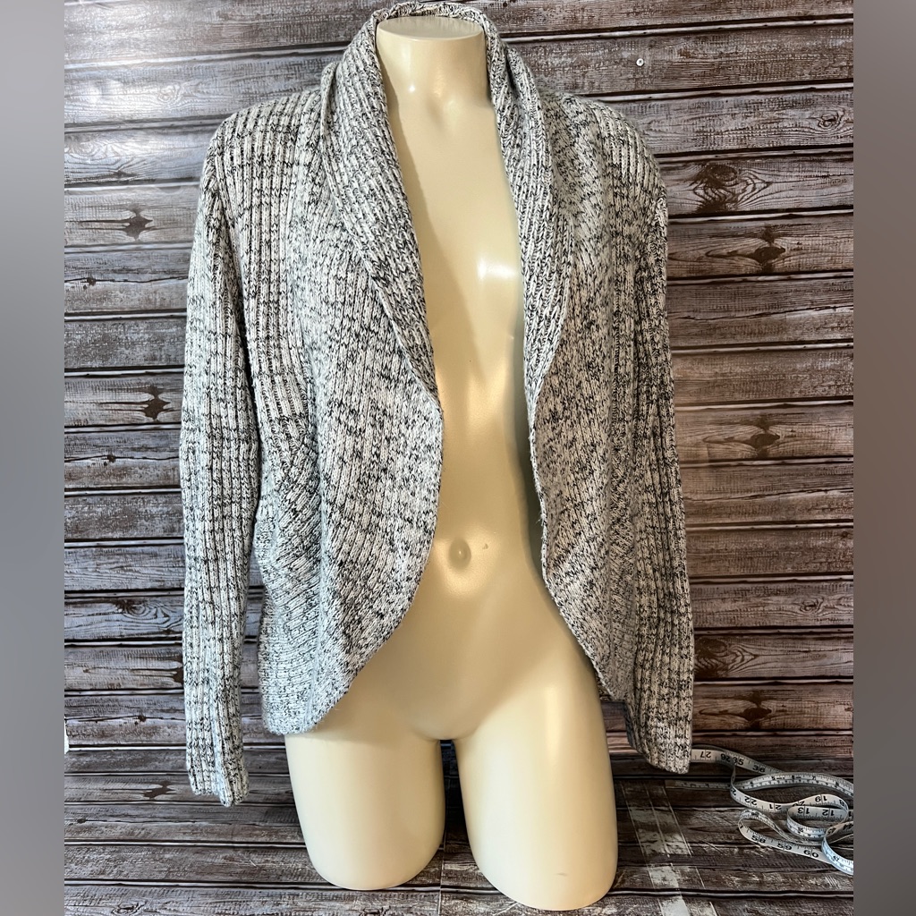 H&M Basic Cardigan Size Medium Md